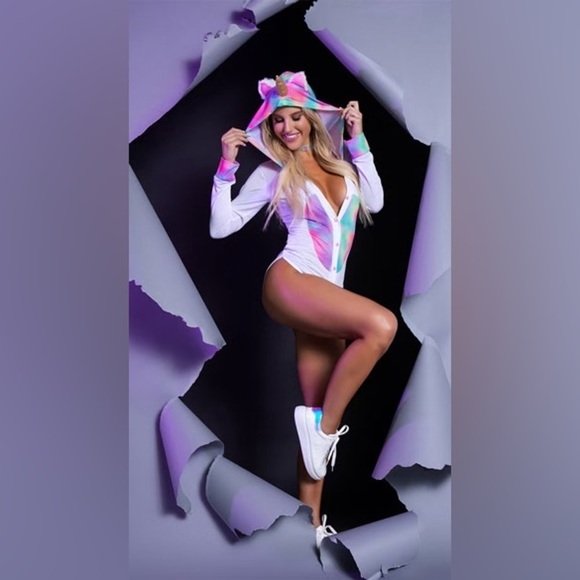 NWT Yandy Unicorn Halloween Costume in size small - Picture 4 of 8